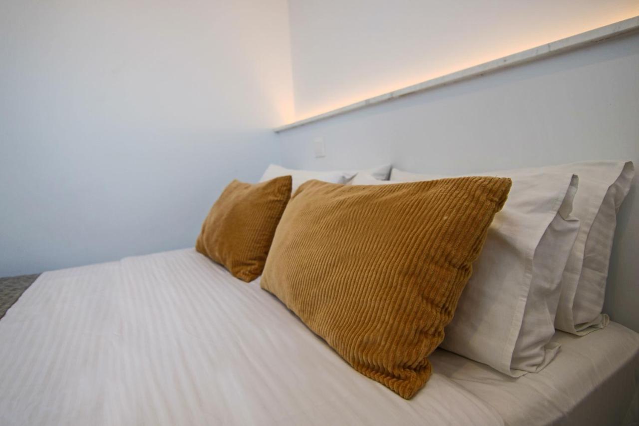 Апартаменти Phaedrus Living - Seaside Executive Flat Harbour 207 Пафос Екстер'єр фото