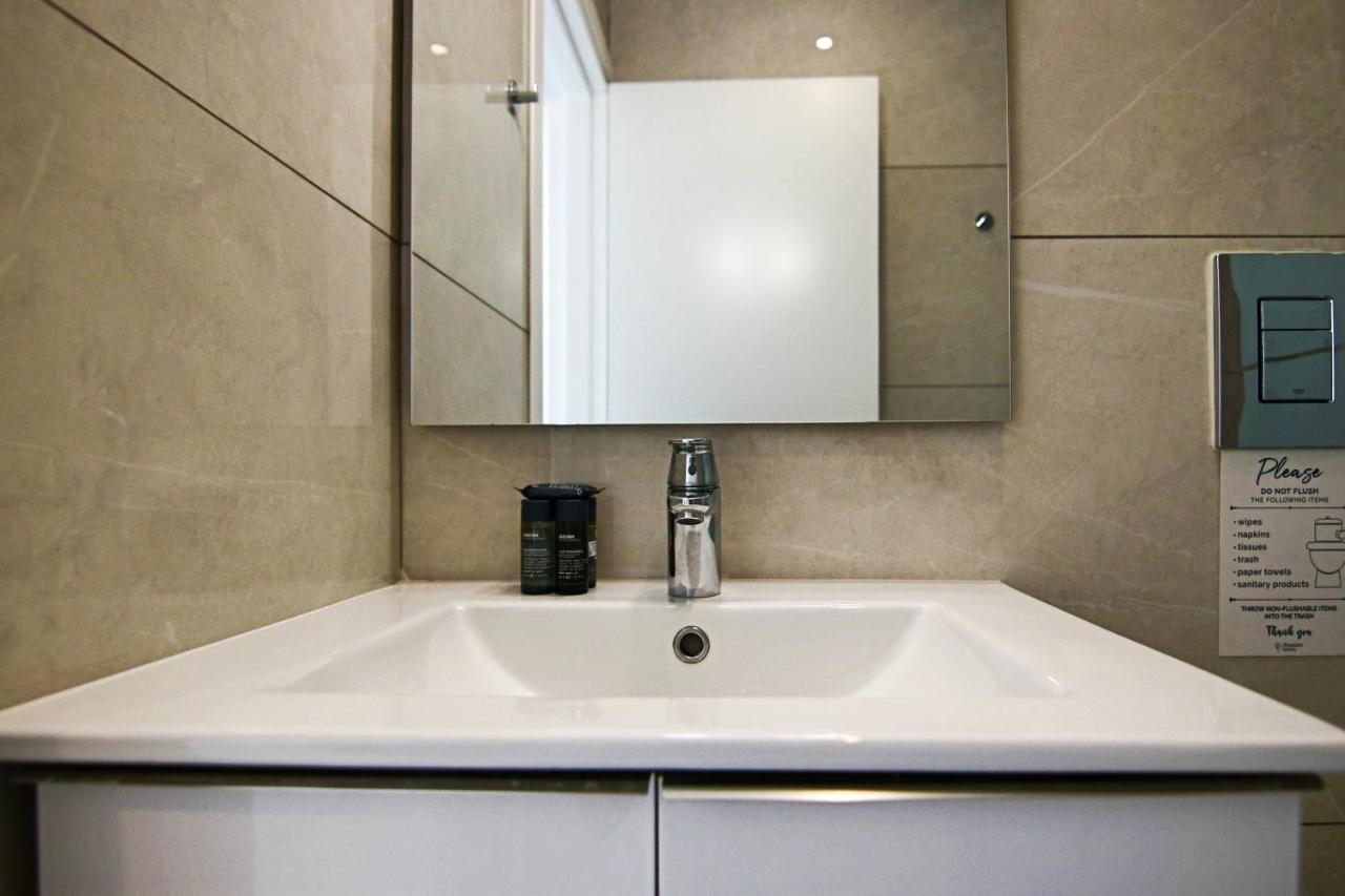Апартаменти Phaedrus Living - Seaside Executive Flat Harbour 207 Пафос Екстер'єр фото